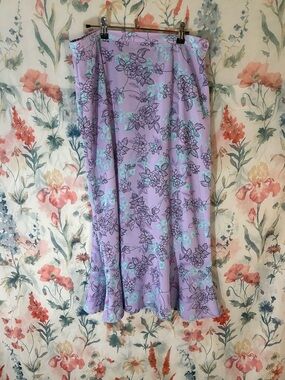 Vintage Lilac Floral Midi Skirt